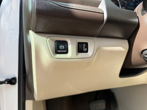 Used 2017 GMC Acadia Denali w/ Technology Package FWD image 21