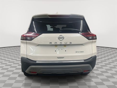 Used 2023 Nissan Rogue SV image 4