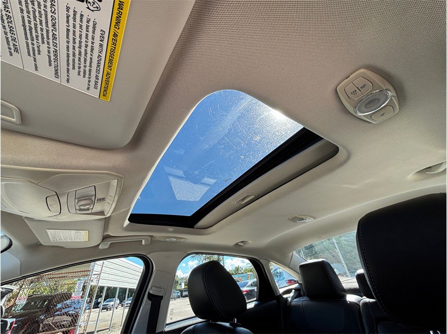 Used 2014 Ford Focus Titanium FWD image 31