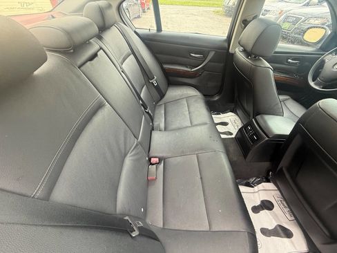 Used 2011 BMW 328i xDrive Sedan image 16