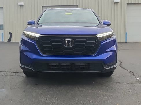 Used 2025 Honda CR-V LX image 2