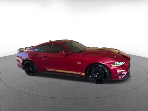 Used 2022 Ford Mustang GT Premium w/ GT Performance Package RWD image 2