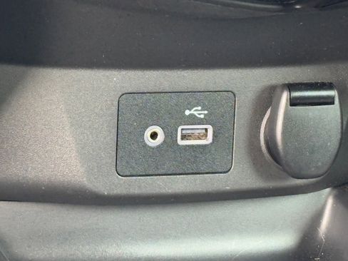 Certified 2021 Nissan Rogue Sport S image 23