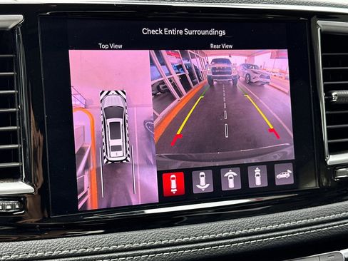Used 2023 Chrysler Pacifica Limited w/ S Appearance Package FWD image 21