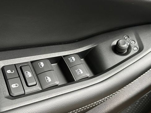 New 2026 Jeep Grand Cherokee Altitude RWD image 11