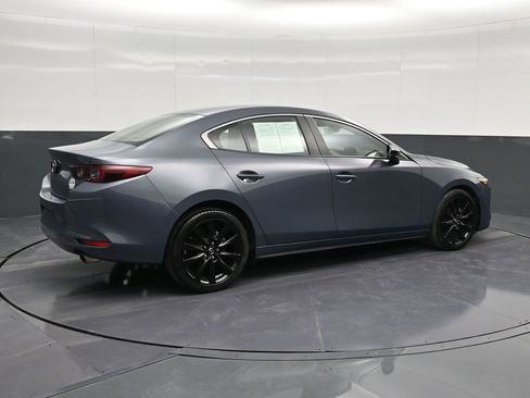 Used 2022 MAZDA MAZDA3 s FWD image 3
