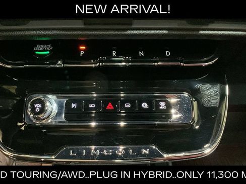 Used 2025 Lincoln Corsair Grand Touring w/ Towing Package AWD/4WD image 40