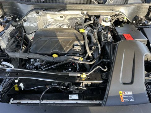 Certified 2024 Chevrolet Trax RS w/ Driver Confidence Package image 10