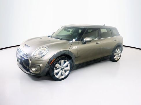 Used 2016 MINI Cooper Clubman S image 3