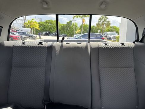 Used 2022 Toyota Tacoma SR5 RWD image 18