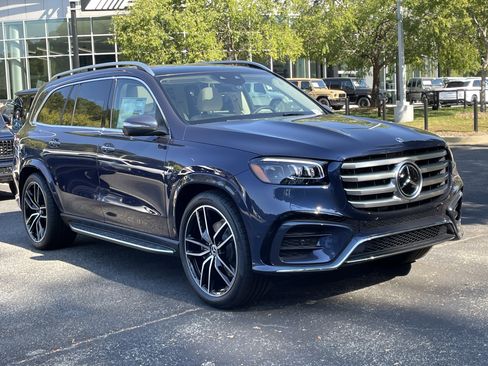 New 2026 Mercedes-Benz GLS 450 GLS 450 4MATIC SUV image 4