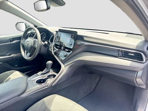 Used 2024 Toyota Camry LE w/ Convenience Package FWD image 28