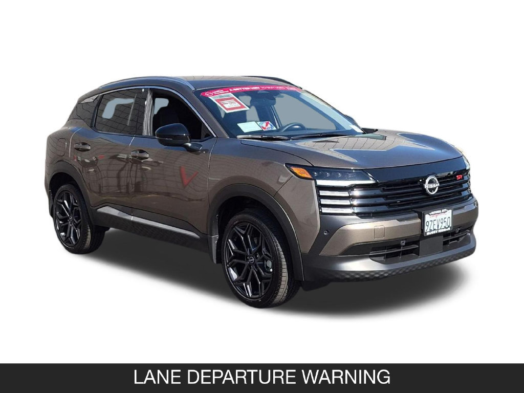 Certified 2026 Nissan Kicks SR FWD image 2