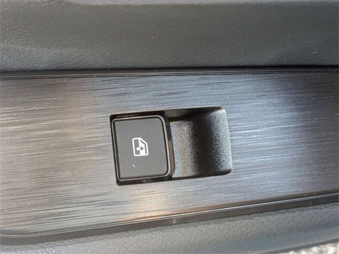 New 2026 Nissan Kicks SV w/ Interior Electronics Package image 25