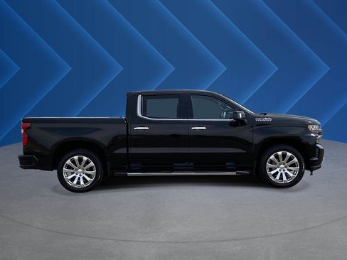 Used 2022 Chevrolet Silverado 1500 High Country AWD/4WD image 2