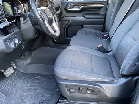 Used 2022 GMC Sierra 1500 Elevation image 11