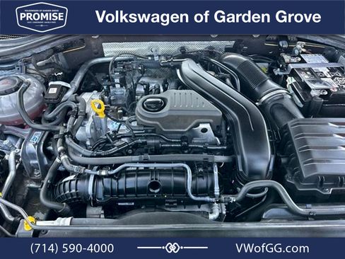 Used 2024 Volkswagen Jetta SE FWD image 31