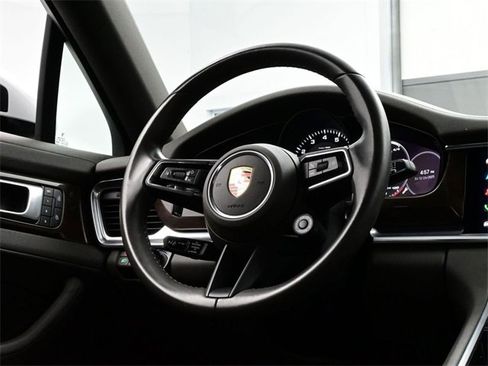 Used 2023 Porsche Panamera 4 image 21