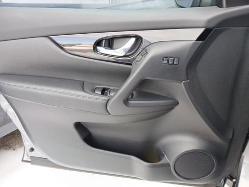 Used 2022 Nissan Rogue Sport SL w/ Premium Package image 25