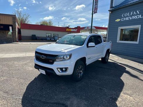 Used 2017 Chevrolet Colorado Z71 AWD/4WD image 9