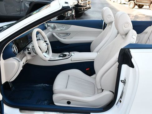 Used 2023 Mercedes-Benz E 450 4MATIC Cabriolet image 14