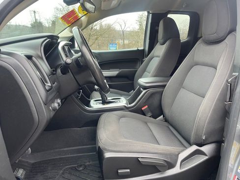 Used 2020 Chevrolet Colorado LT w/ LT Convenience Package image 16