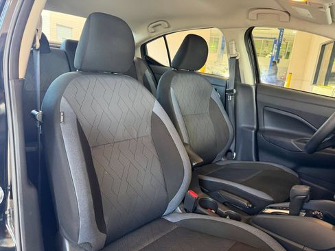 Used 2025 Nissan Versa SV w/ Trunk Package FWD image 30
