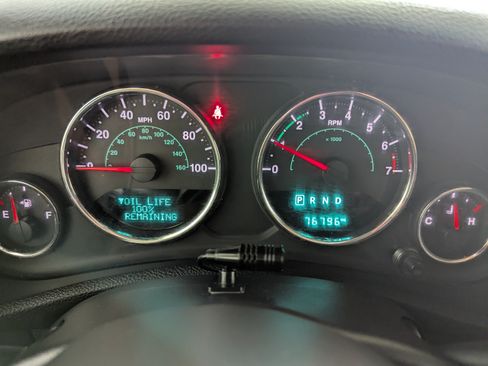 Used 2016 Jeep Wrangler Unlimited Sport w/ Connectivity Group AWD/4WD image 22