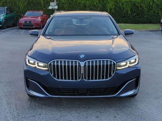 Used 2022 BMW 740i w/ Luxury Rear Seating Package RWD video 2