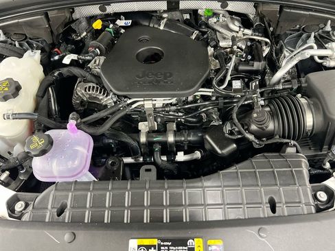 New 2026 Jeep Grand Cherokee Altitude AWD/4WD image 24