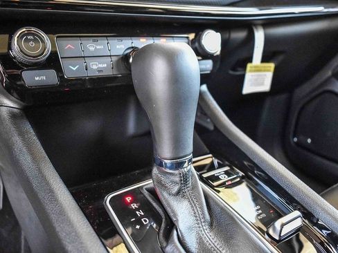 New 2026 Jeep Compass Limited w/ Sun, Sound & Navigation Group image 20