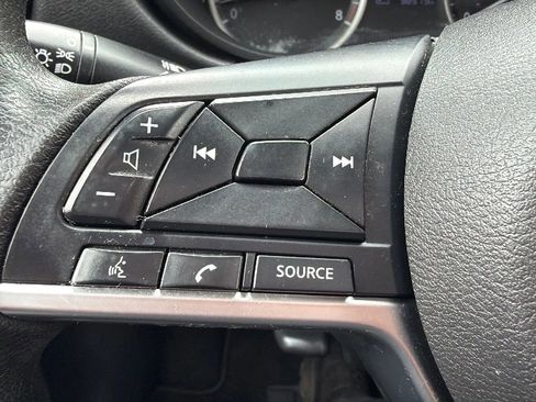 Used 2020 Nissan Versa S FWD image 12