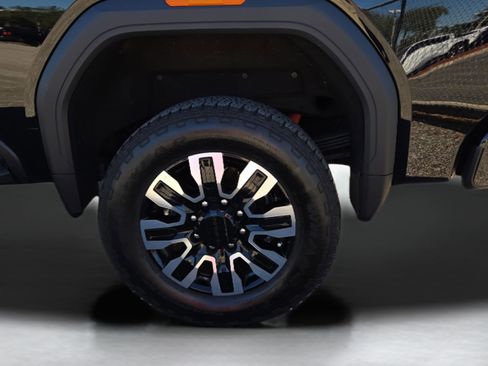 Used 2025 GMC Sierra 2500 Denali Ultimate image 28