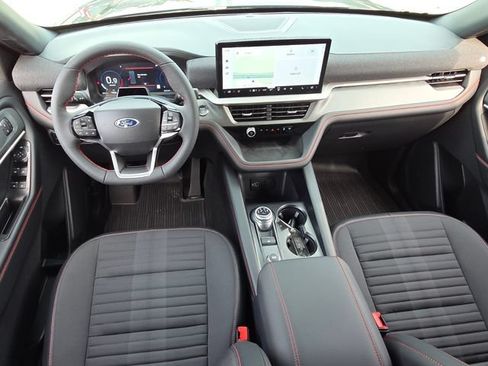 New 2026 Ford Explorer ST-Line w/ ST-Line Street Pack RWD image 9