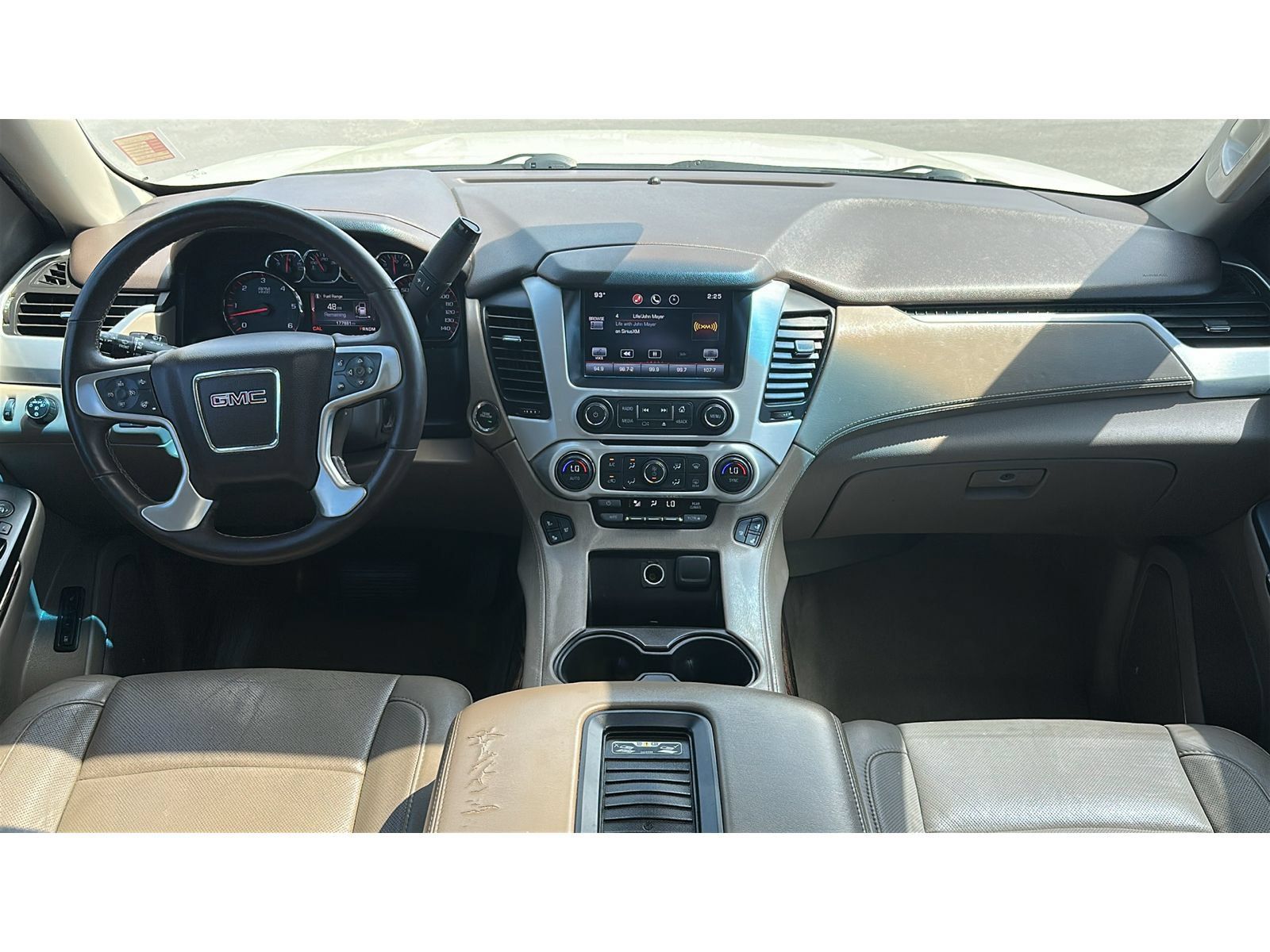 Used 2015 GMC Yukon XL SLT w/ Open Road Package RWD image 19