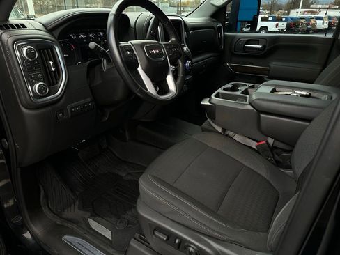 Used 2022 GMC Sierra 2500 SLE w/ SLE Convenience Package image 11