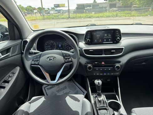 Used 2020 Hyundai Tucson Value AWD/4WD image 17
