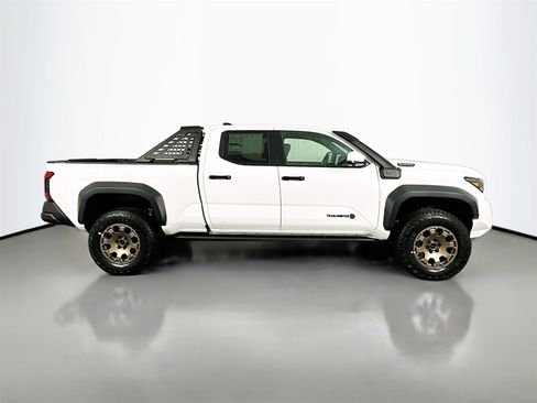 New 2025 Toyota Tacoma Trailhunter image 8