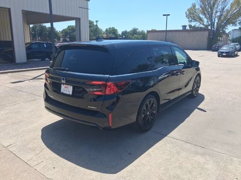 Used 2025 Honda Odyssey Sport-L image 8
