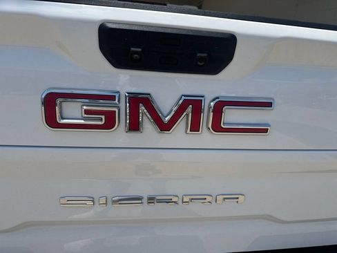 Used 2025 GMC Sierra 3500 SLT w/ SLT Premium Package AWD/4WD image 10