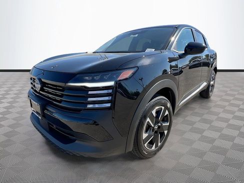 New 2025 Nissan Kicks SV image 3