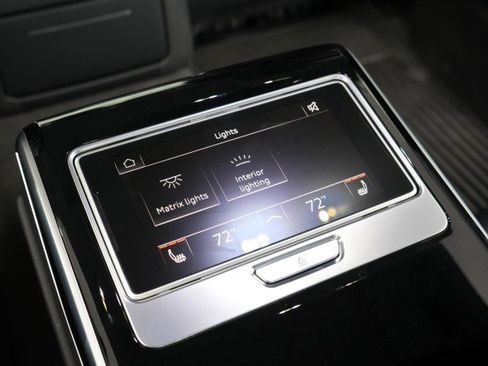 Used 2021 Audi S8 L w/ S8 Executive Package AWD/4WD image 57