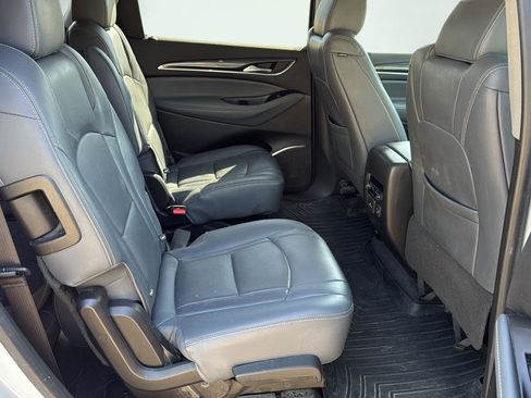 Used 2019 Buick Enclave Essence AWD/4WD image 24