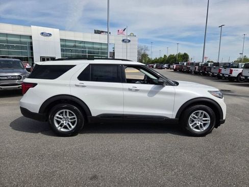 New 2026 Ford Explorer Active image 11