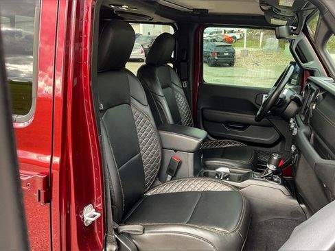 Used 2021 Jeep Gladiator Overland image 7