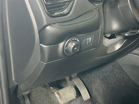 Used 2022 Dodge Durango GT image 10