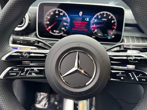 New 2025 Mercedes-Benz C 300 4MATIC Sedan image 15