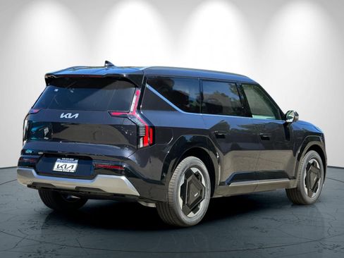 New 2026 Kia EV9 Land AWD/4WD image 4