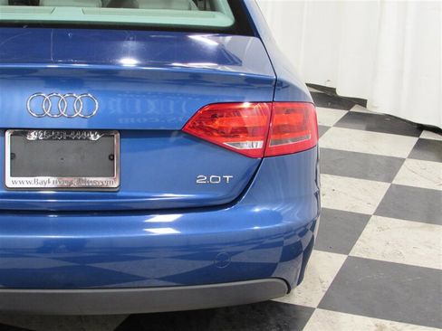 Used 2009 Audi A4 2.0T Premium image 11