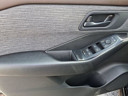Certified 2023 Nissan Rogue S AWD/4WD image 14